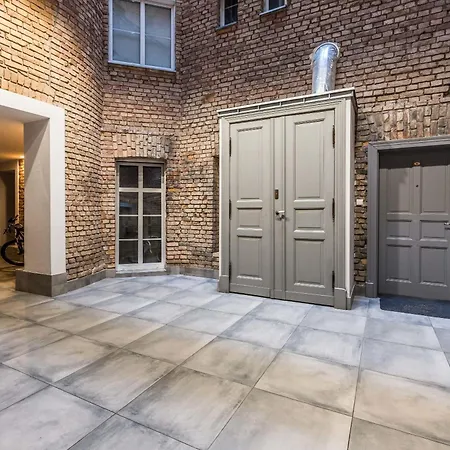 Διαμέρισμα Comfortable Underground In By Rent Like *