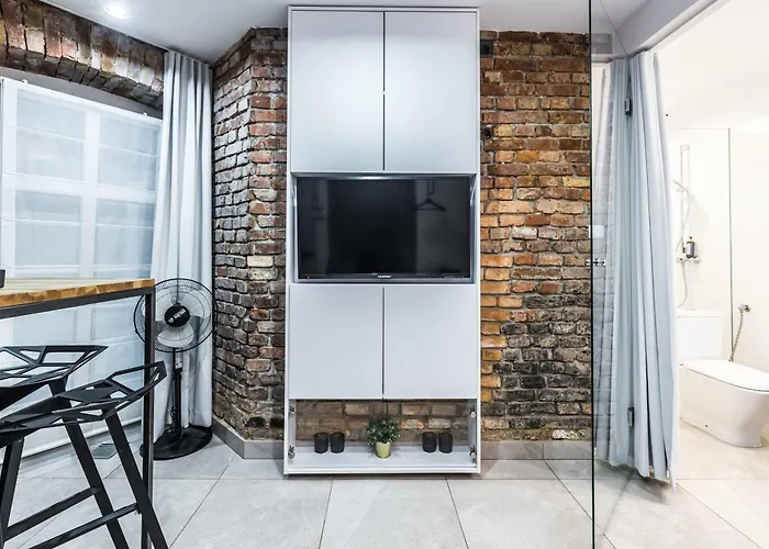 아파트 Comfortable Underground In By Rent Like